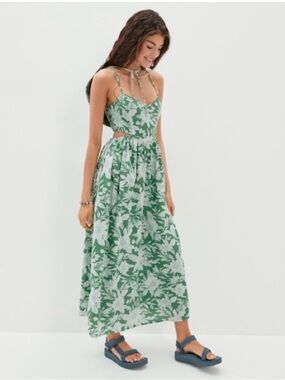 American Eagle Outfitters Green and White Floral Maxi Dress
